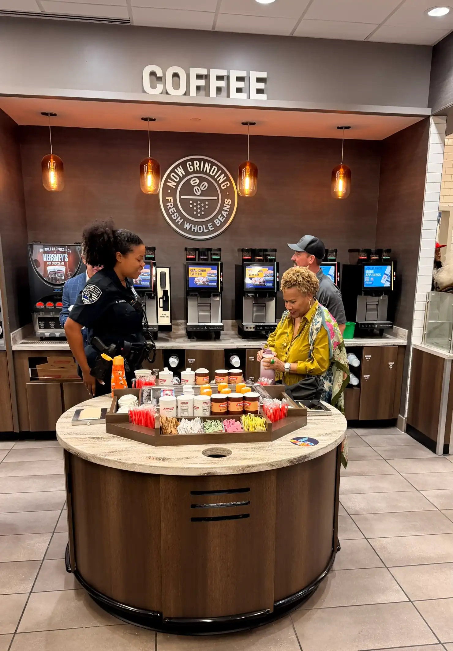 RaceTrac Store 2632 Welcomes the Community for Coffee with a Cop